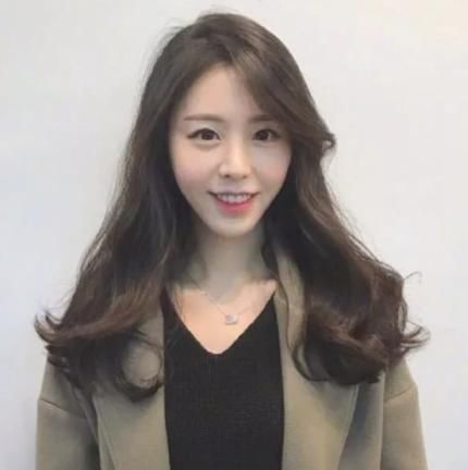 2018流行卷发发型图片 预测这几款必火