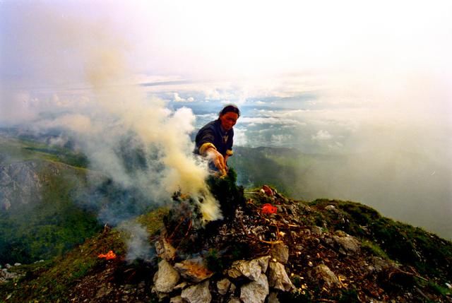 寻访香格里拉，穿越滇藏秘境，看一看那里的人那里的生活