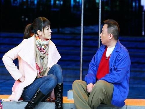 他是春晚常客，倾家荡产陪妻子抗癌21年，现今52岁活成这样