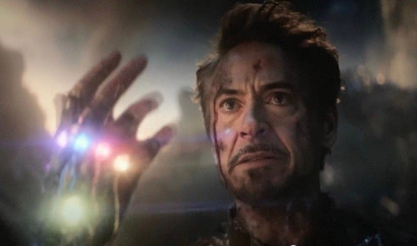 复联4脑洞:博士手指比个1意思是让托尼等1分钟