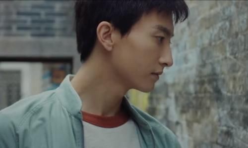 谭松韵新剧又演三角恋女主，男二撞脸张新成？看到熟悉的男一，心酥了