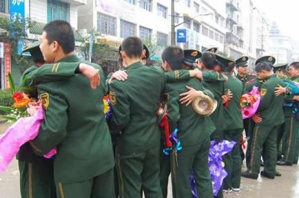 威尼斯人平台:只有军人有尊严_国家才能有尊严的强盛 威尼斯人平台:只有军人有尊严_国家才能有尊严的强盛