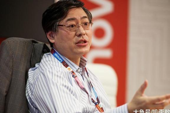 联想手机步履维艰, 国内市场份额一度仅剩0.4%