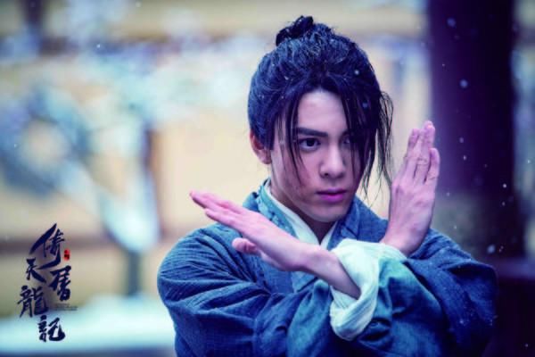 曾舜晞赞志玲姊姊「温暖的人」：她的微笑总是很窝心