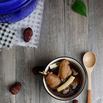 椰子炖鸡汤拜鸡年