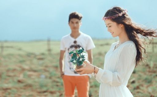 我特别对不起姐姐，因为我的存在，她和姐夫离婚了