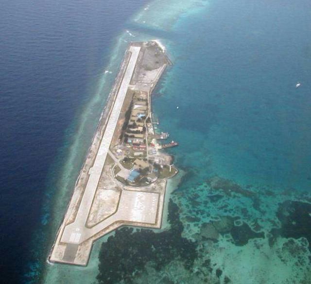 默默在南海偷采石油的马来西亚,难怪经济发展