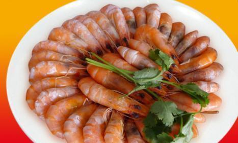 巨好吃的蒸基围虾,下锅用冷水还是热水?
