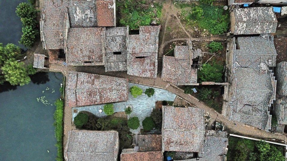 航拍江西流坑千年古村，上帝的视觉发现古人的建筑布局