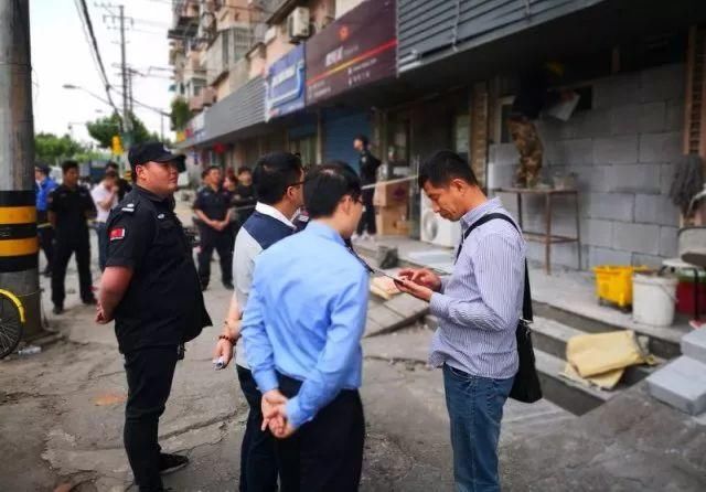 食品安全疏堵结合,在无证无照食品经营治理中