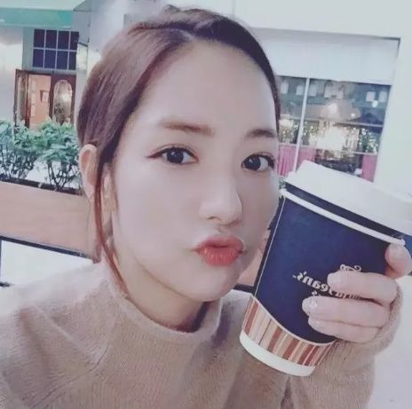 赵丽颖同款蚂蚁腰,出道大方承认整容,今新剧演