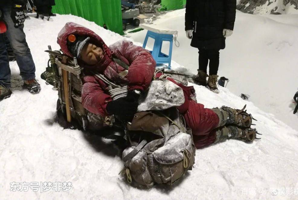 吴京微博发文迎来官博移民局点名,还以为闹出