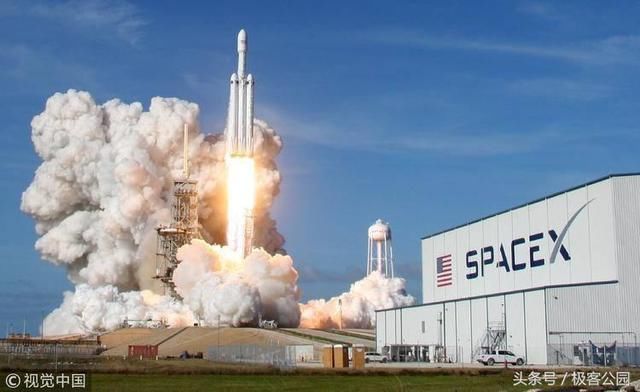 探索太空是全人类的事，但 SpaceX 从来就是马斯克的公司