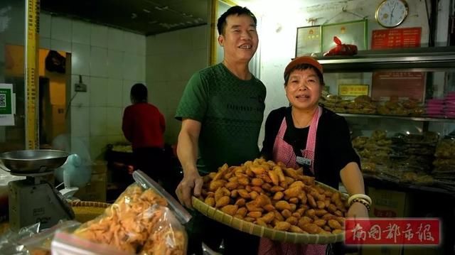 海南年味吃什么?这份炸饺子看上去不错,而且还有一股烟火味!