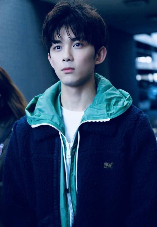 鹿晗杨洋都已过气,网评六大小鲜肉出炉,每一个