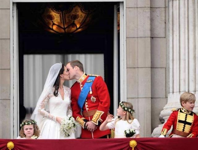 哈里王子大婚由谁买单？一本妥妥的“生意经”