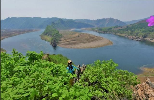 白山户外群关门砬子观映山红休闲一日游