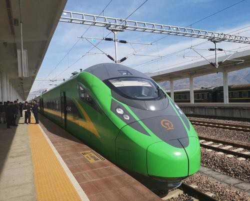 昆明至蒙自动车首发