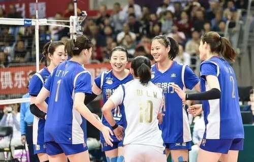 女排亚俱杯天津女排小组赛第三战哈萨克斯坦女