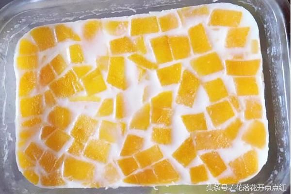 芒果牛奶布丁，清凉可口甜品