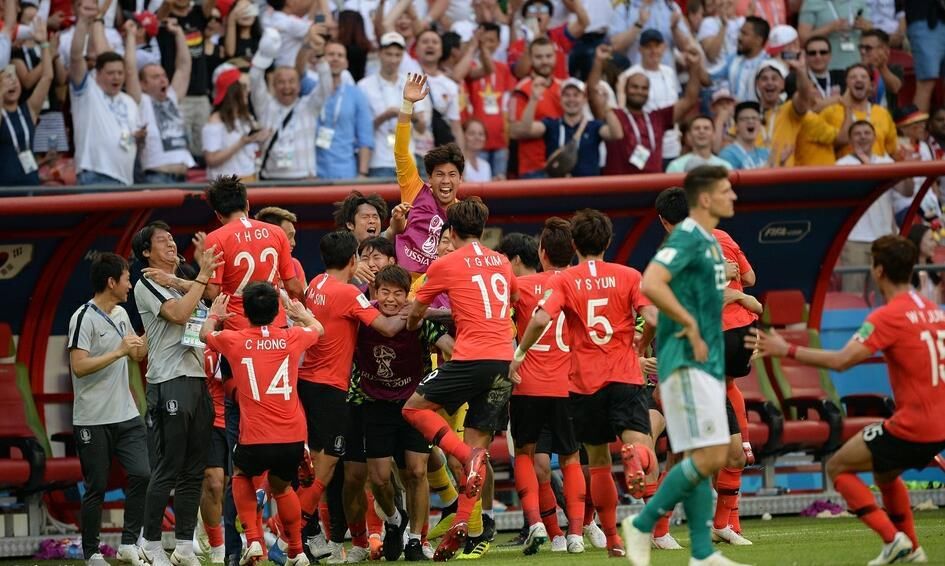 从韩国到日本,东亚双雄告诉中国队怎样踢世界