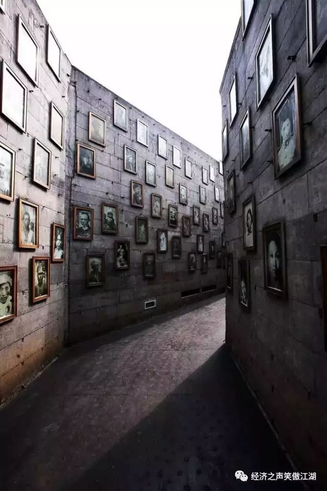 最年轻的副市长,仕途坦荡却辞职下海,跻身富豪