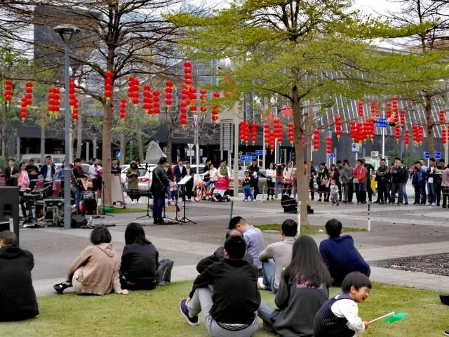 深圳很有味的城市广场，很多人都喜欢来逛，看看长啥样?