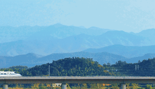 高铁来了!我们的生活改变了……第一站:曲靖