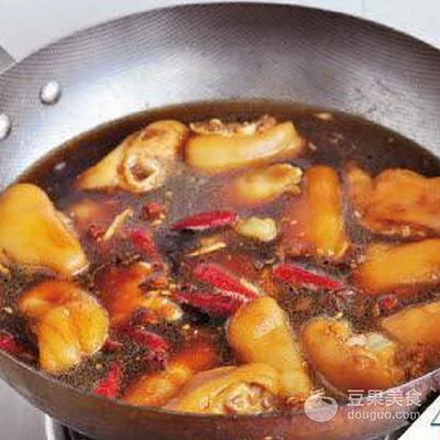 啤酒炖猪脚怎么做 t0172631e0ec24500ce.webp