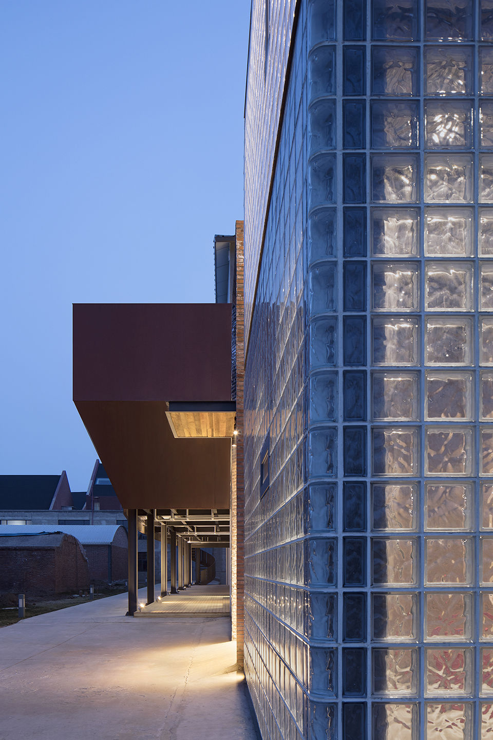 红砖锅炉房的改造与重生--北京金福青年旅社设