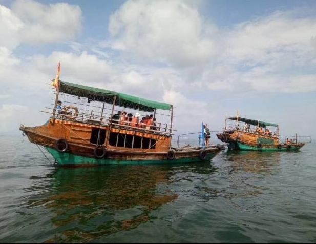 三亚gdp比青岛_朵比三亚写真