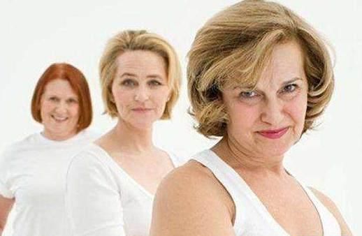 女性什么时候绝经算正常?40岁后出现3个症状