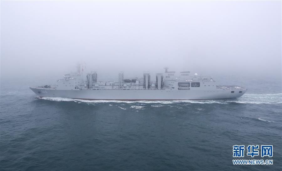 图集:庆祝人民海军成立70周年海上阅兵受阅装