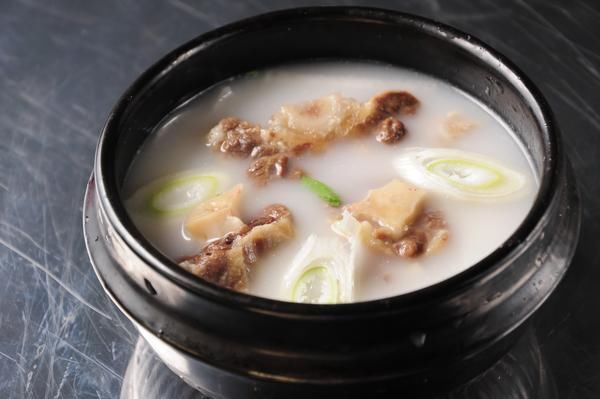 排骨汤的做法清炖 t01753962f0403455b4.jpg