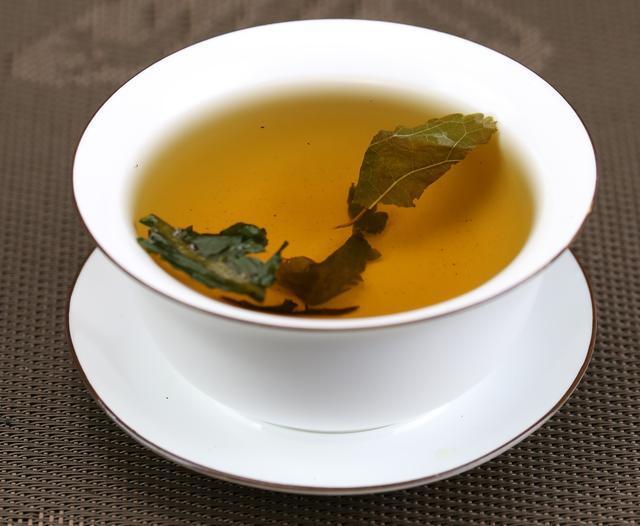 2,桑叶泡水图片