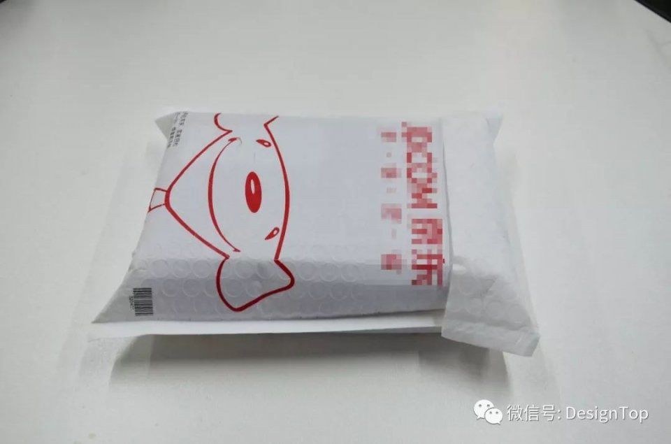 来一波开箱体验--锤子坚果3