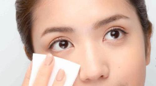 熬夜后眼袋浮肿下不去?教你3个好方法,轻松