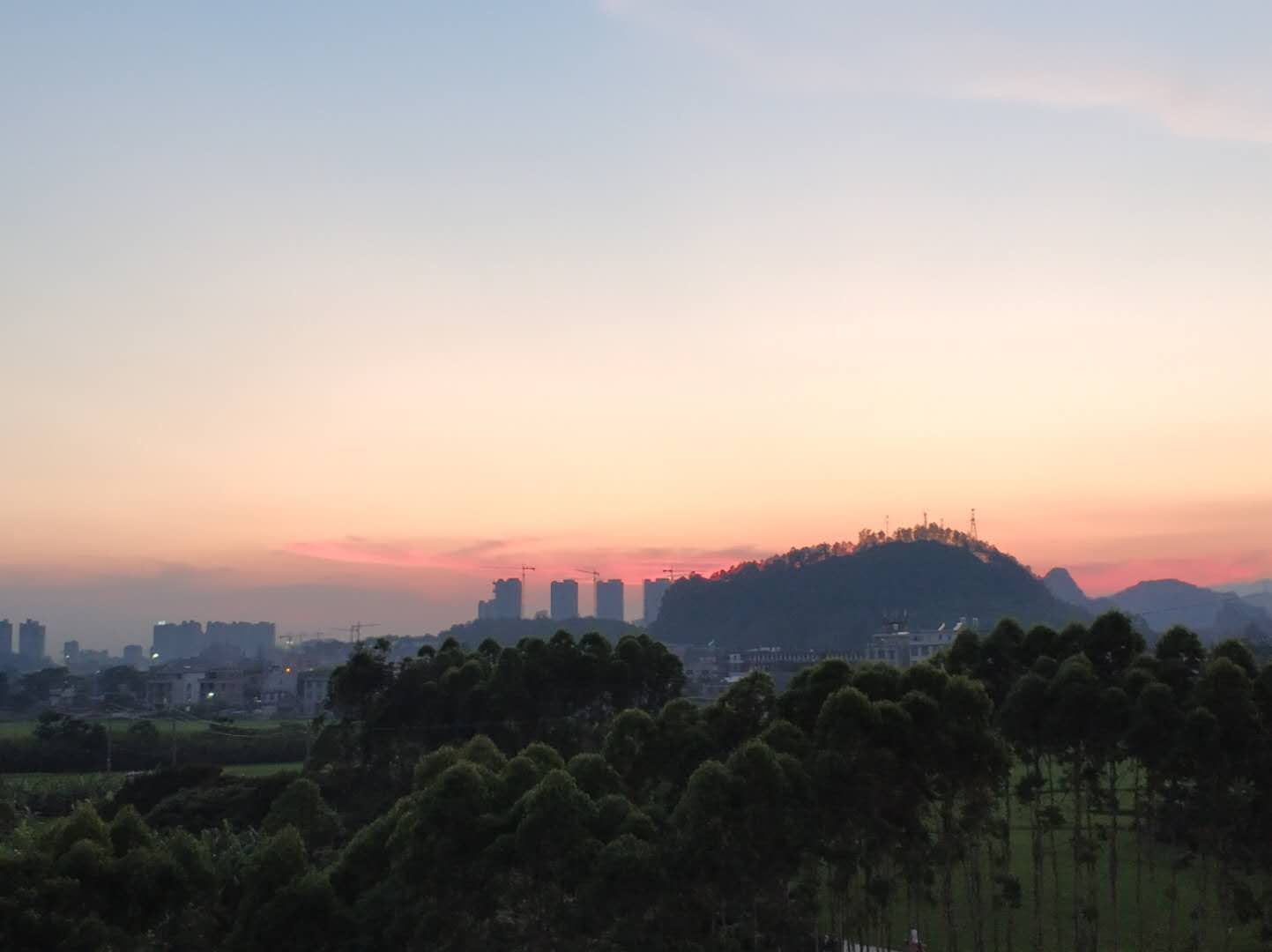 与村花合作拍下广西北流第一桥