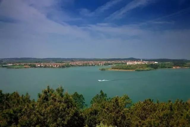 金陵十一大最美湖景豪宅曝光!这才是南京人该住的房子!