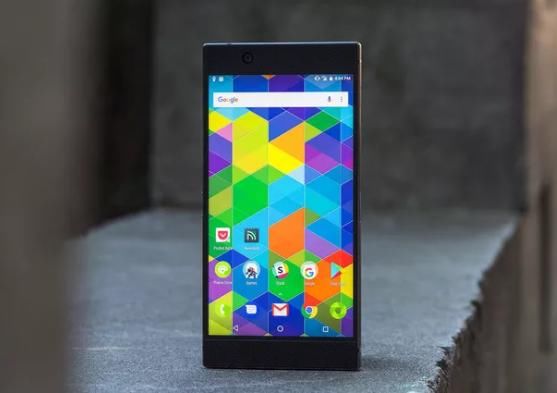 刷新率灵活切换,屏幕滚动零卡顿,网友:雷蛇手机