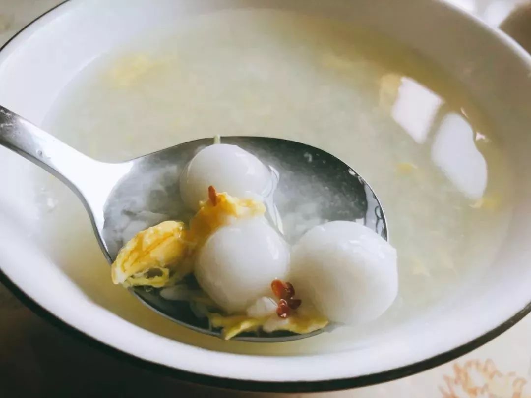 还争甜咸？我们狂吃十几包汤圆，榴莲抹茶玫瑰花……
