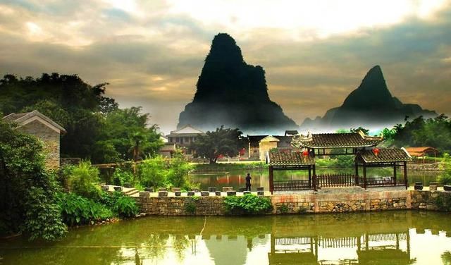 这一座千年古镇，门票收费100块，去过的人评价褒贬不一