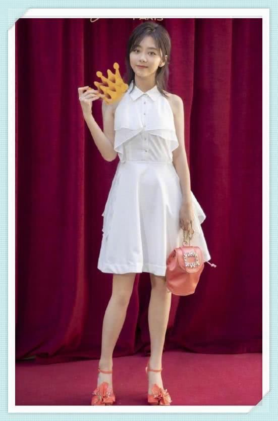 甄嬛传之美人策,被谭松韵惊艳了,一身白色仙女裙美爆了
