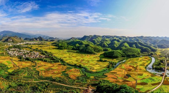 中国山地马拉松赛起跑 西游记拍摄地嵖岈山打头枪