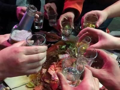 韩国人从中国回去后,向朋友直呼:千万不要和中