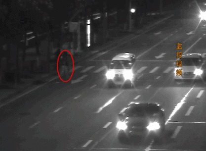 被判3年,赔偿117万!走路闯红灯,没想到代价这