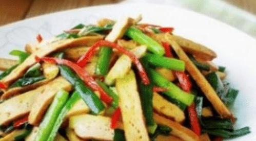 豆腐干炒鸡蛋韭菜的做法 t0179bab981c428b0c3.jpg