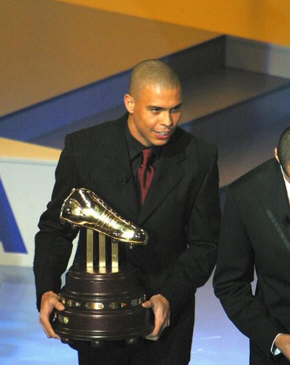 本届世界杯金靴奖杯将何去何从?梅西内马尔成