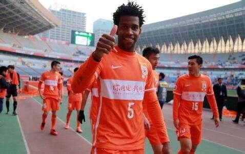 2018年世界杯,山东鲁能的中后卫吉尔有机会进