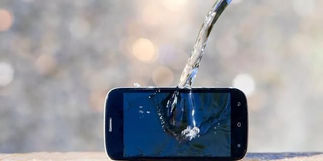 手机ip68防尘防水对手机有用吗 t017adcc2c878ec4f54.jpg